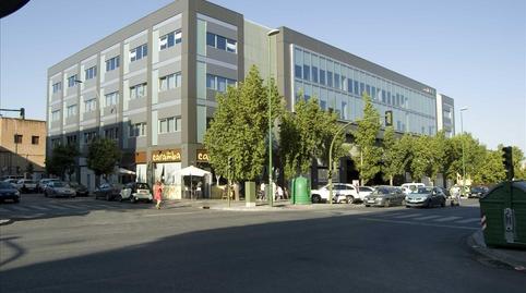 Foto 4 de Oficina en venda a El Plantinar – Avda. La Paz - El Juncal, Sevilla