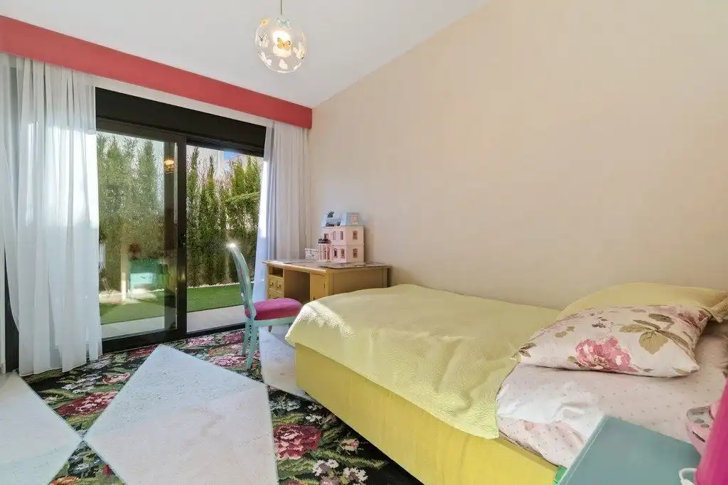 Villa mit Terrasse zum Verkauf in Calle Juan Marsé, imagen 16