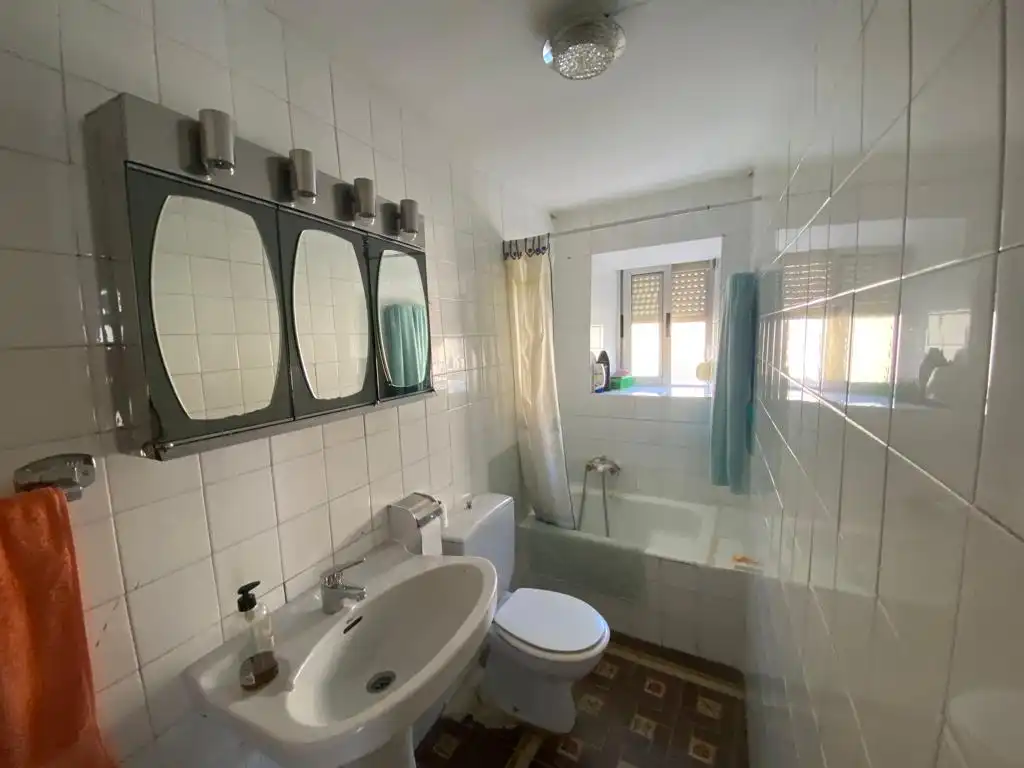 Casa con terraza en venta en Palacios de la Valduerna, imagen 2