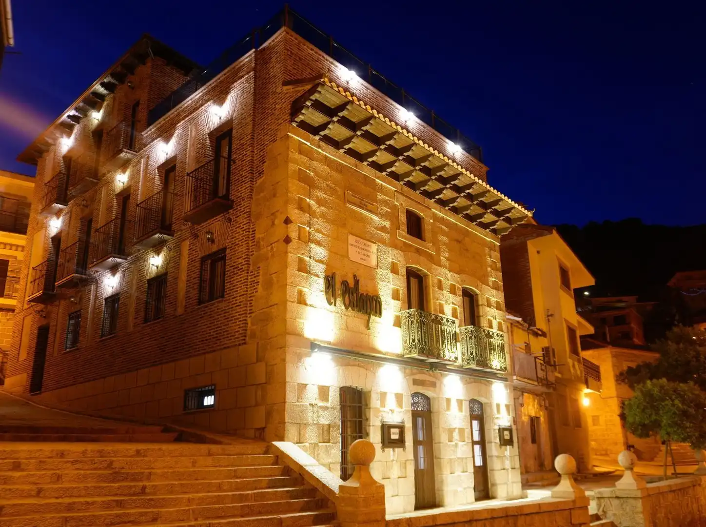 Edifici en venda en El Hoyo de Pinares 