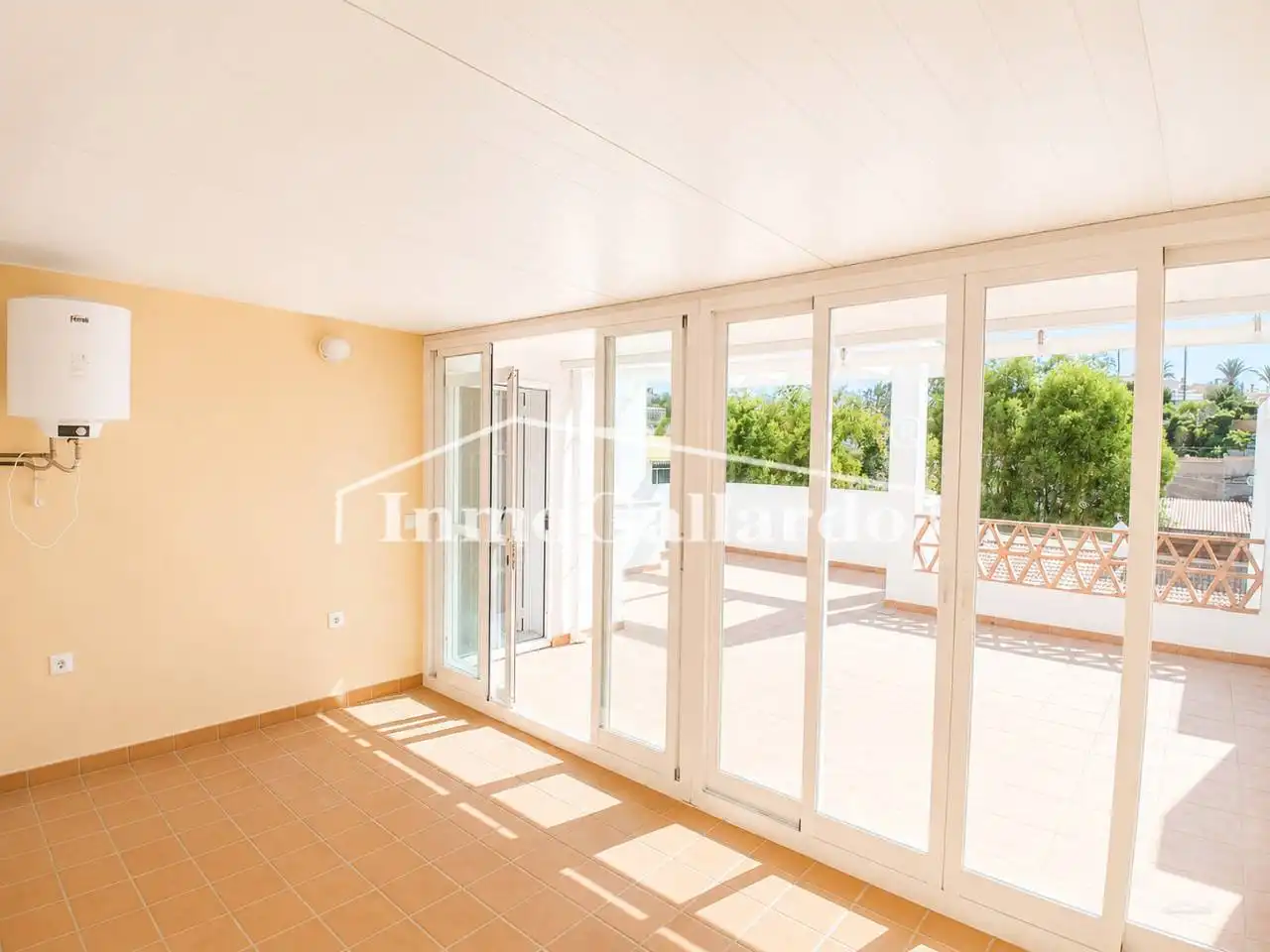 Living room of Detached homes for sale in Rincón de la Victoria  with Air Conditioner, Heating and Terrace