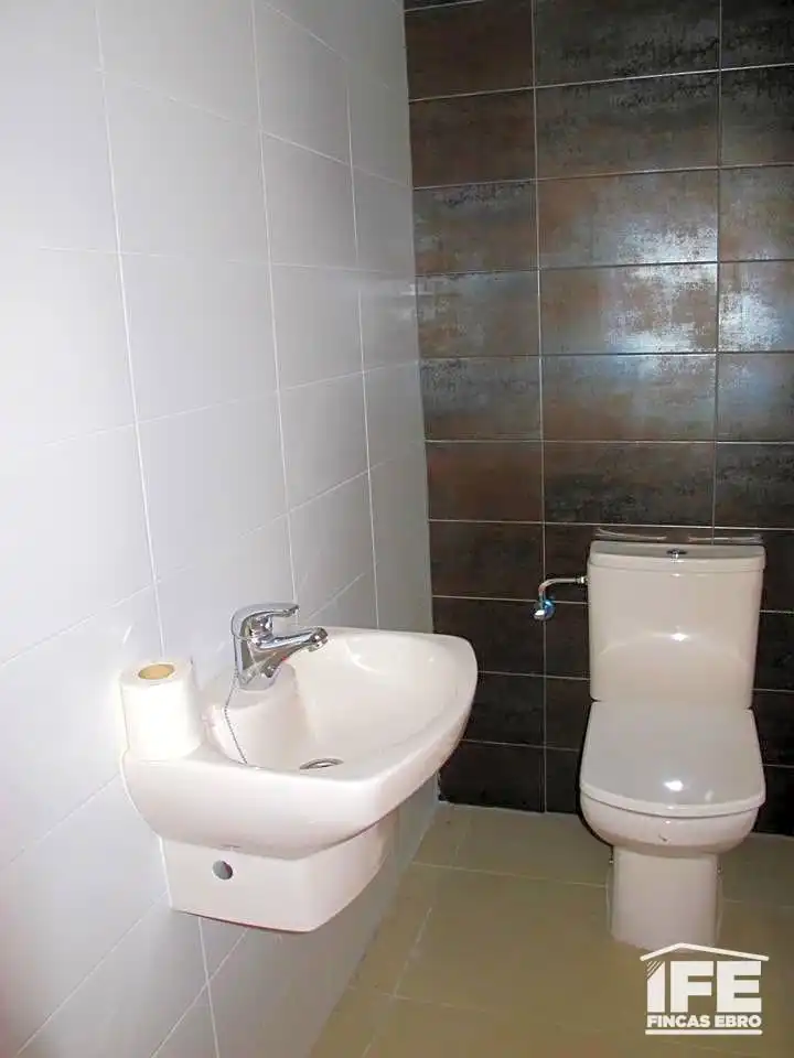 Büro mit Aufzug zur Miete in Alagón, imagen 4