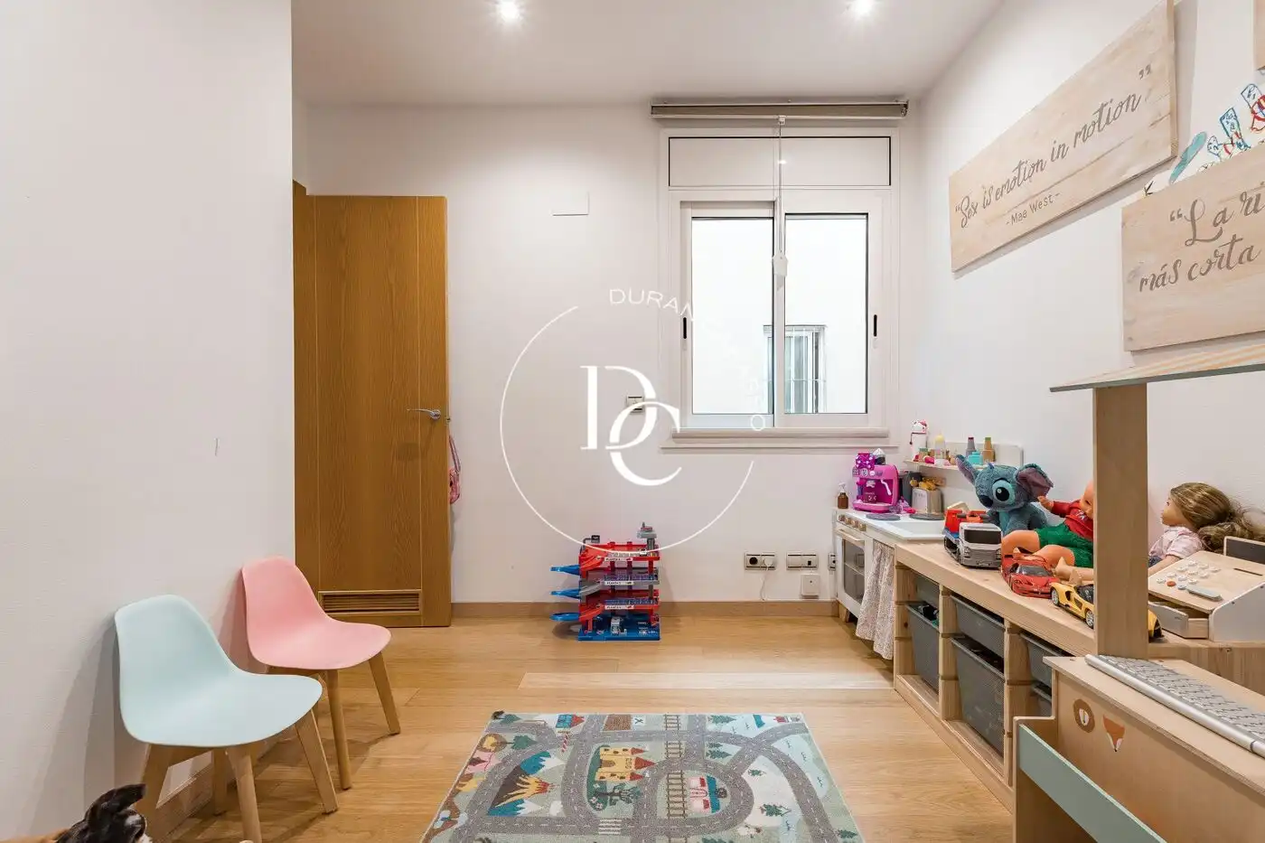 Habitación de Ático en venta en Vilanova i la Geltrú con Aire acondicionado, Calefacción y Trastero