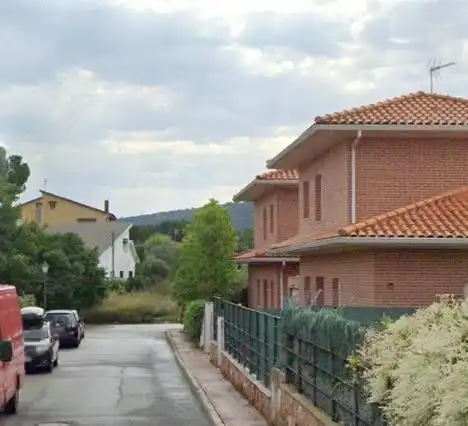 Außenansicht von Haus oder Chalet zum Verkauf in Pelayos de la Presa
