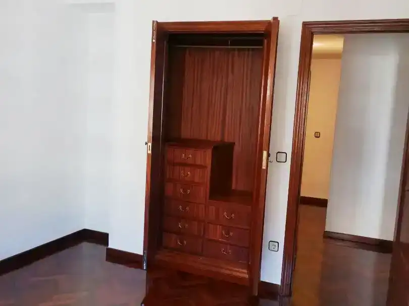 Schlafzimmer von Wohnung zur Miete in Salamanca Capital mit Balkon