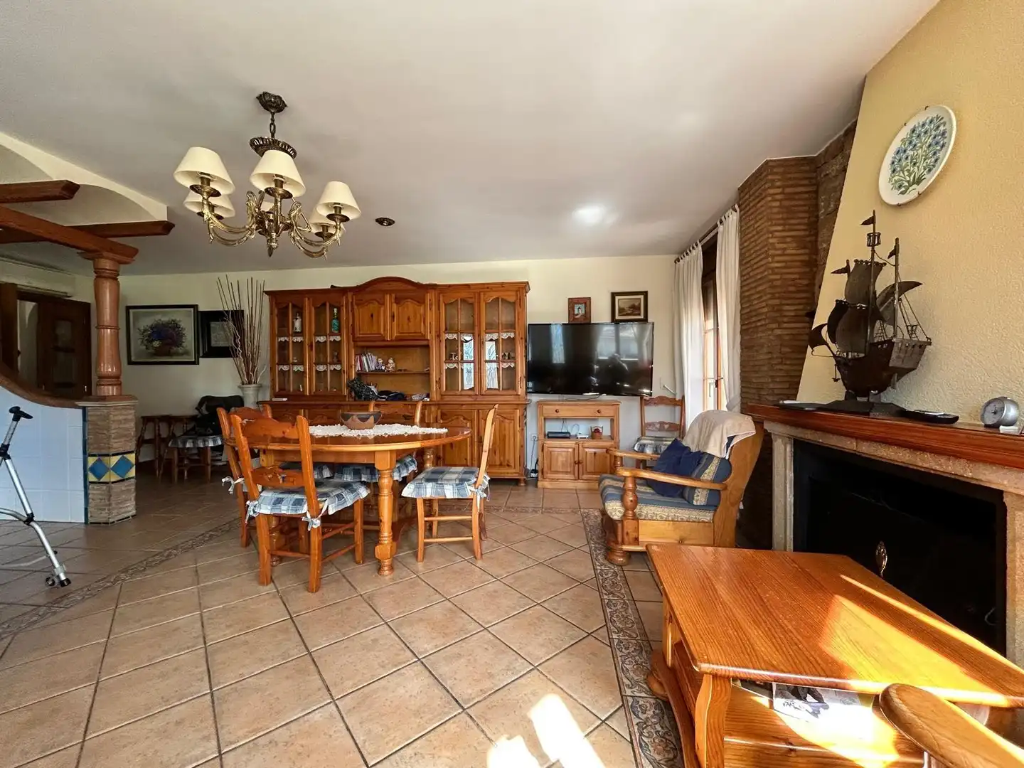 Sala d'estar de Casa o xalet en venda en Alfauir amb Calefacció, Jardí privat i Parquet