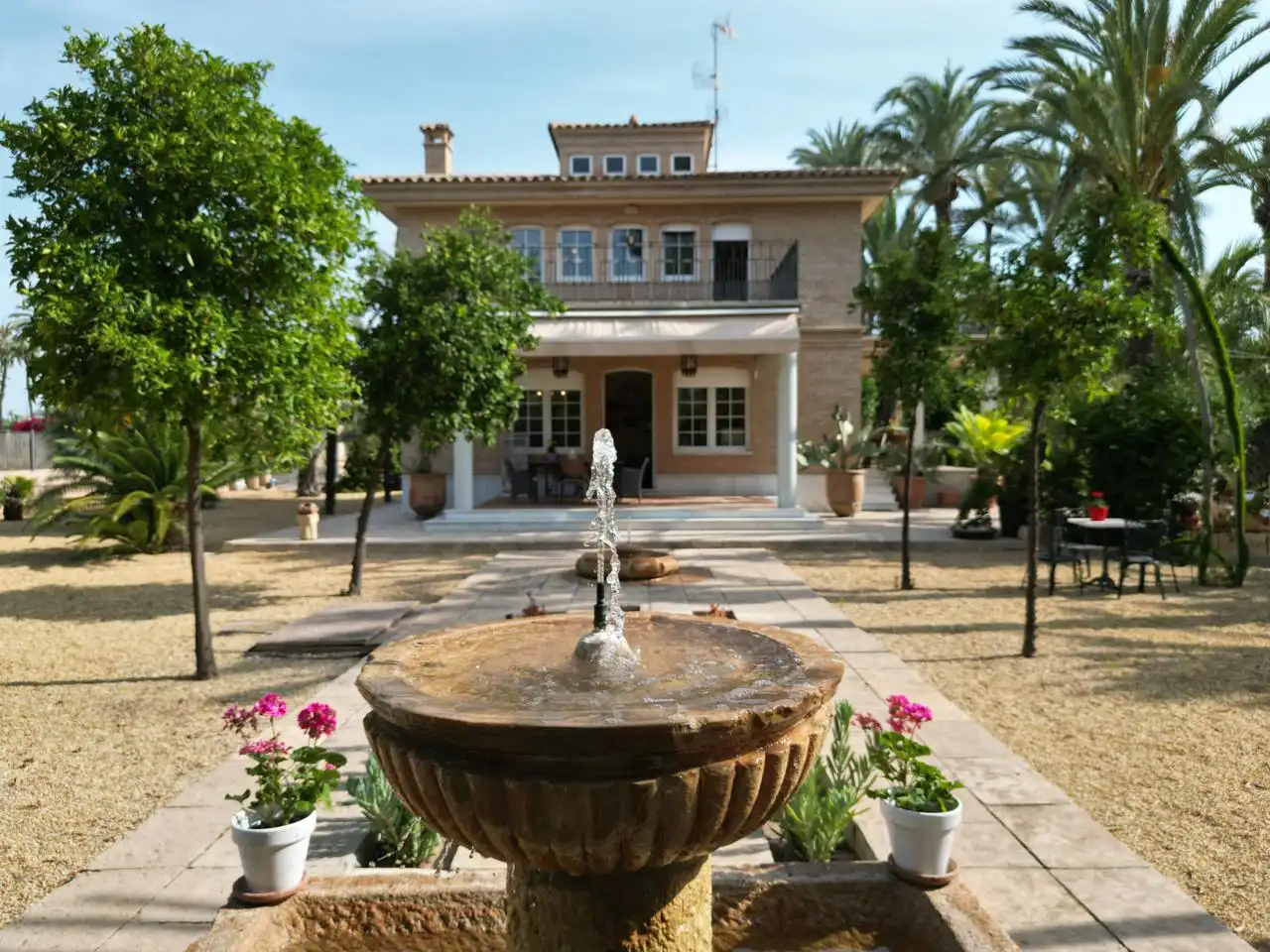 Jardí de Casa o xalet en venda en Elche / Elx amb Calefacció, Jardí privat i Parquet