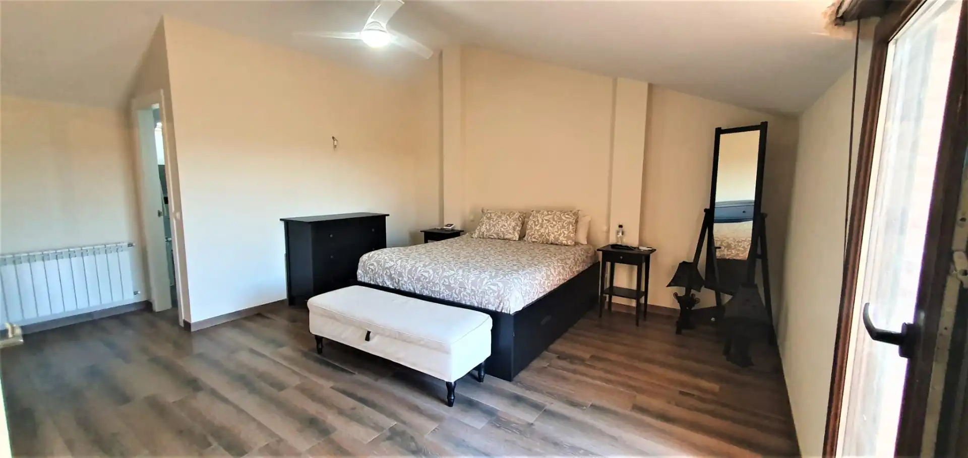Habitación de Casa adosada en venta en El Vellón con Calefacción, Jardín privado y Terraza