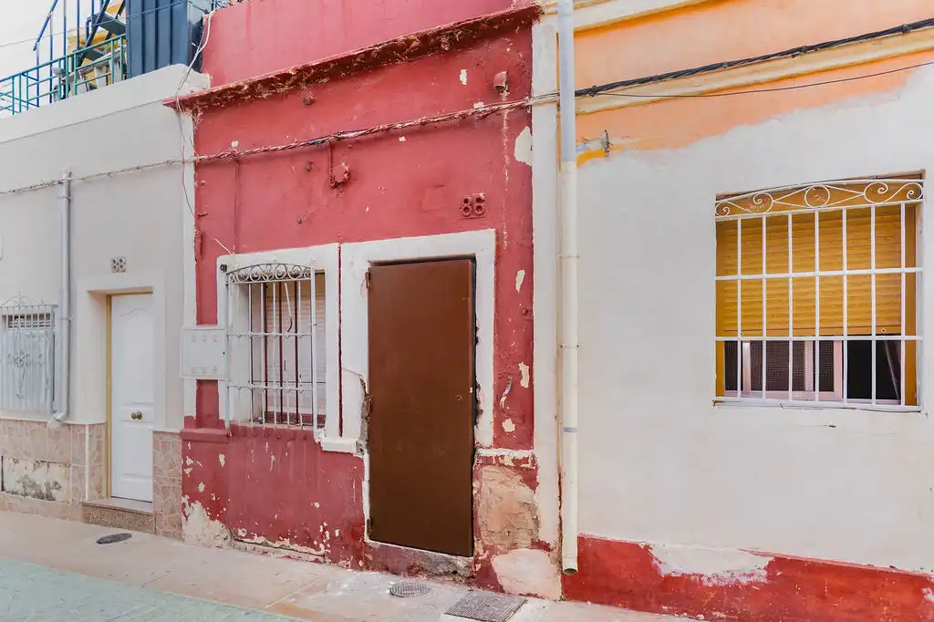 Vista exterior de Pis en venda en Almería