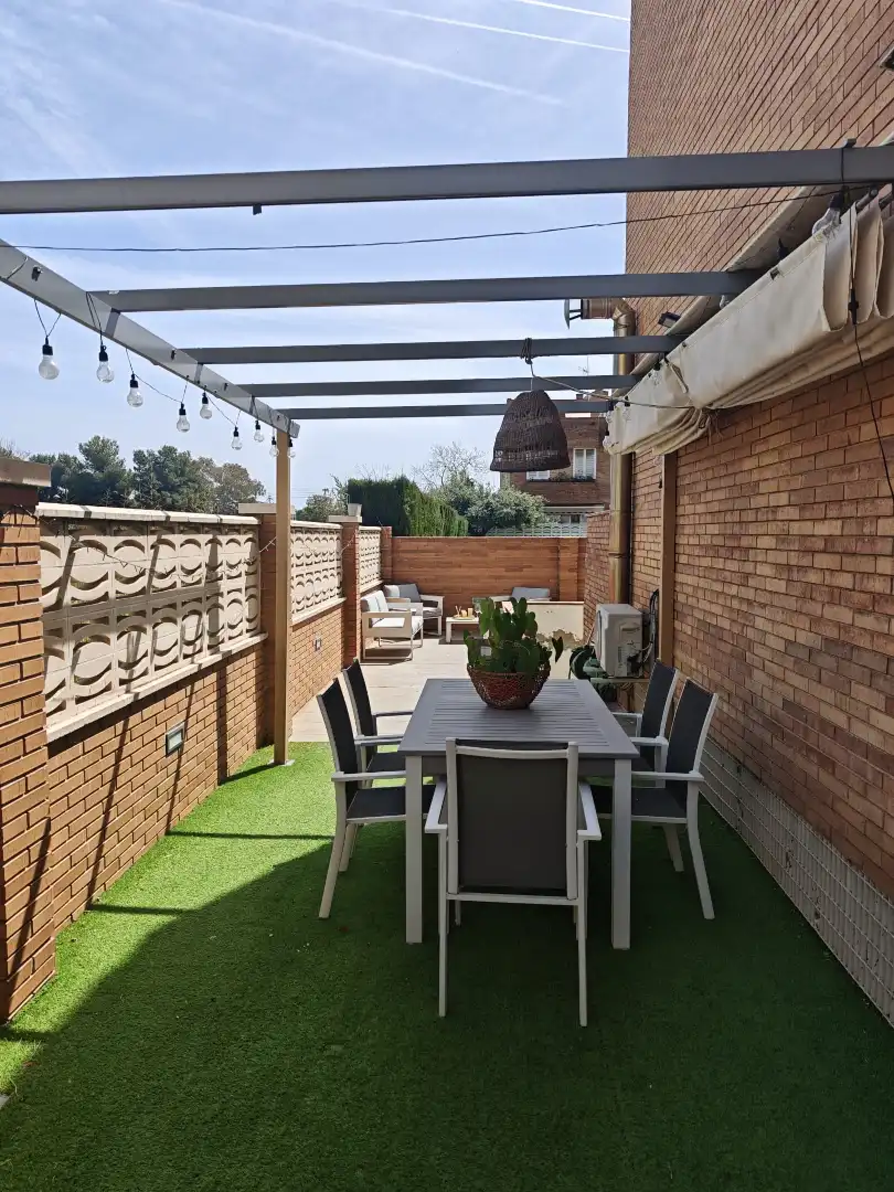 Terraza de Casa adosada en venta en Cubelles con Aire acondicionado, Calefacción y Jardín privado