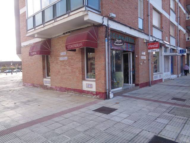 Local comercial en Venta en Avenida Santo Domingo de la Calzada en Haro