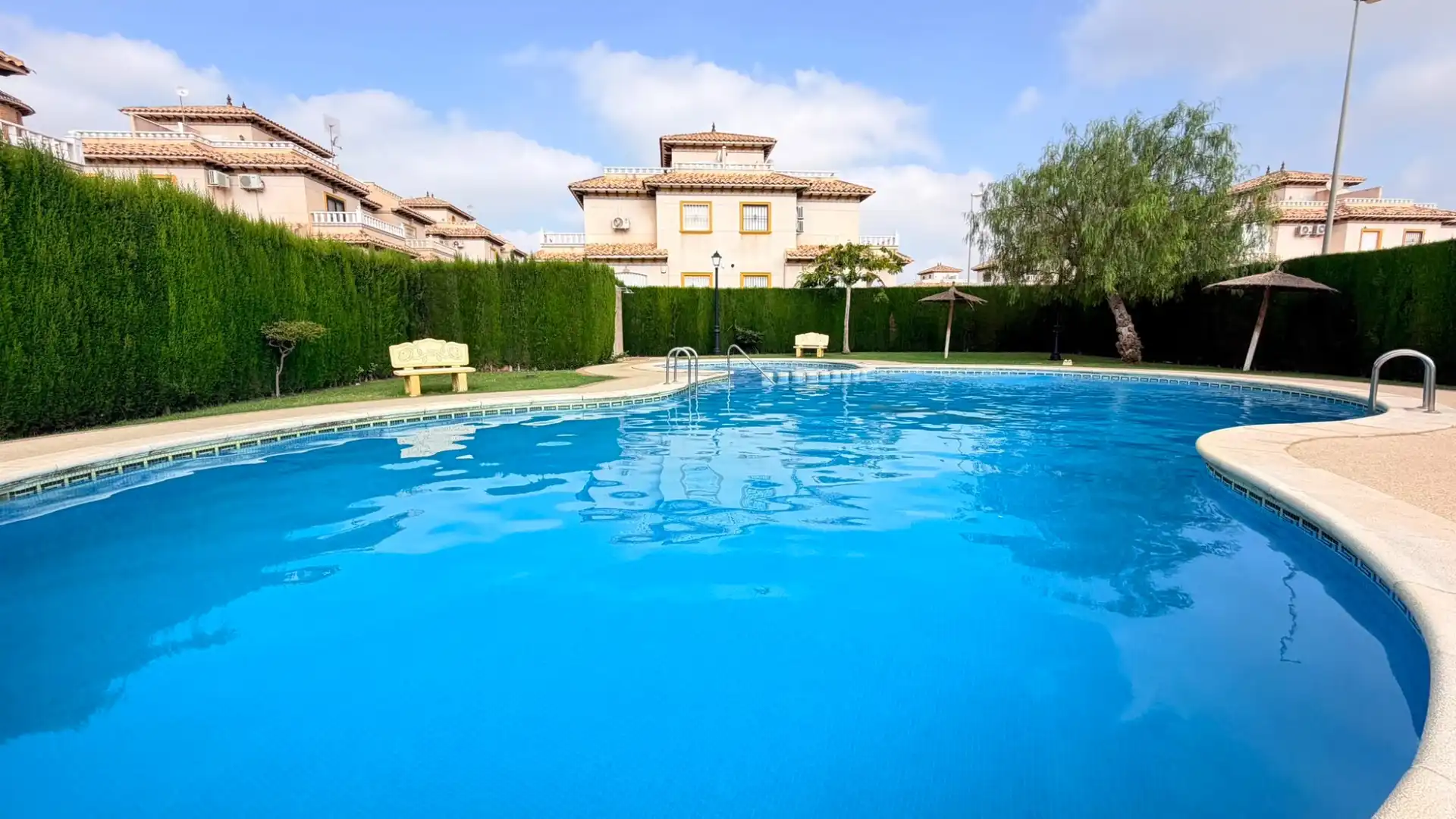 Swimming pool of Detached homes for sale in Orihuela  with Air Conditioner, Private garden and Terrace