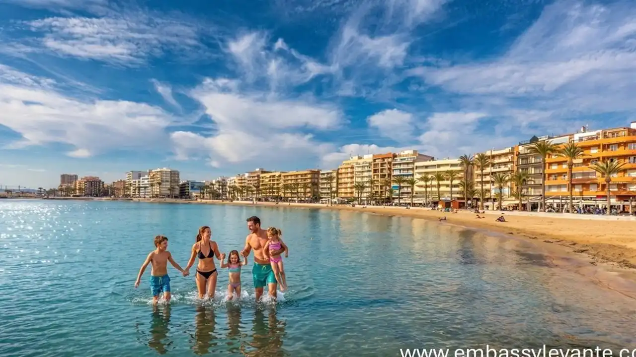 Vista exterior de Apartament en venda en Torrevieja amb Terrassa i Moblat