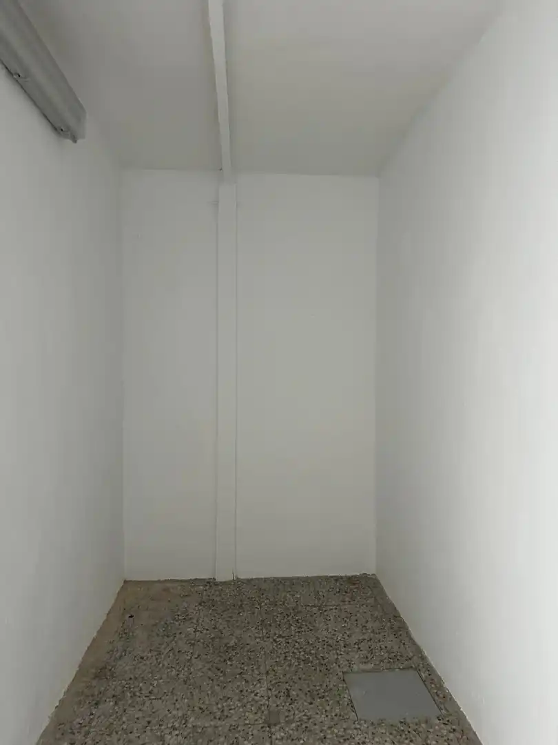 Dormitori de Local de lloguer en Algorós - El Derramador