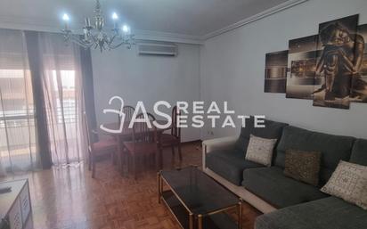 Living room of Flat for sale in  Madrid Capital  with Air Conditioner and Terrace