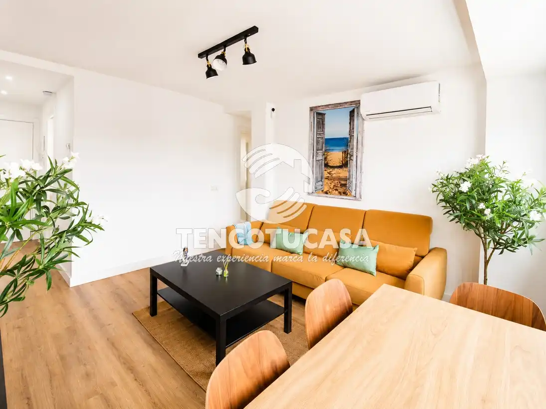 Wohnzimmer von Wohnung zum Verkauf in Madrid mit Klimaanlage, Heizung und Parkett
