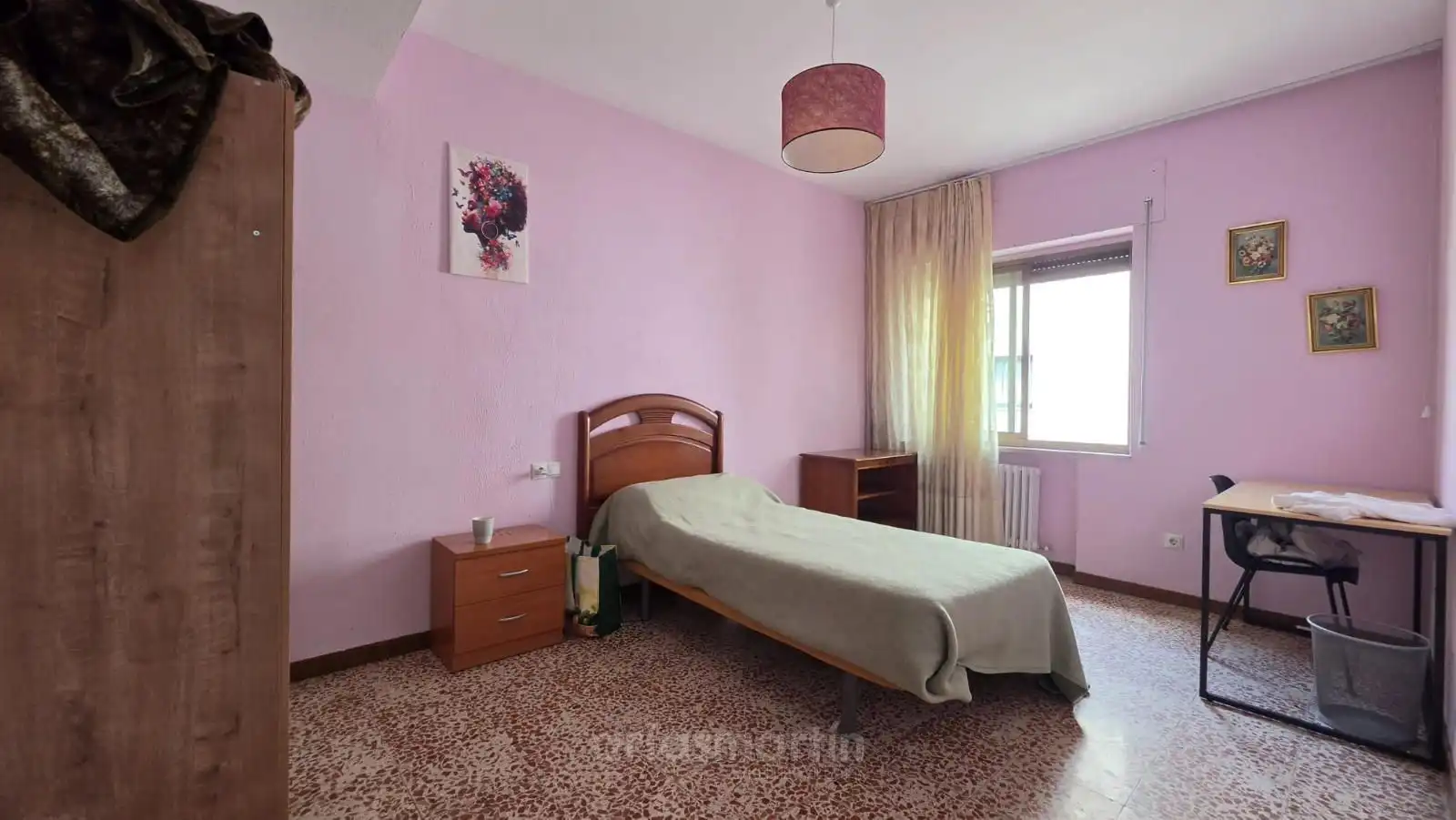 Schlafzimmer von Wohnung zur untervermieten in Salamanca mit Heizung, Terrasse und Möbliert
