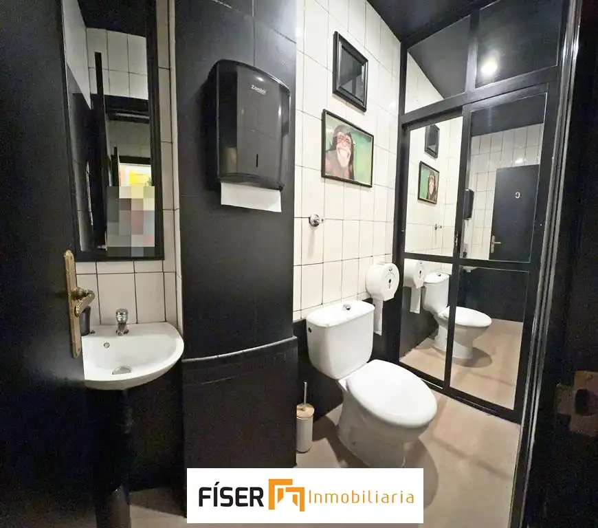 Commercial properties for sale in Calle López Asme, Zafra