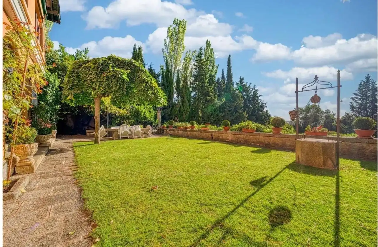 Jardín de Casa o chalet en venta en San Lorenzo de El Escorial con Aire acondicionado, Calefacción y Jardín privado