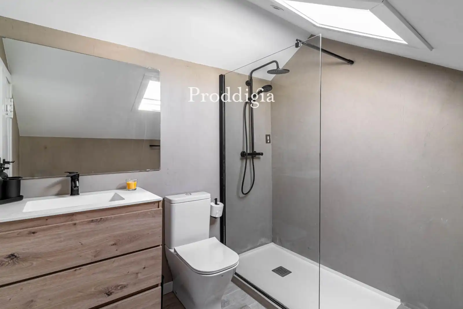 Bathroom of Houses for rent in Sant Cugat del Vallès  with Air Conditioner, Storage room and Swimming Pool