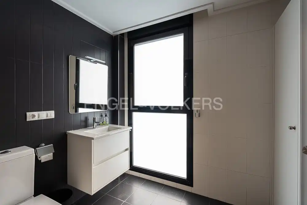 Bany de Apartament de lloguer en Museros amb Aire condicionat, Calefacció i Parquet