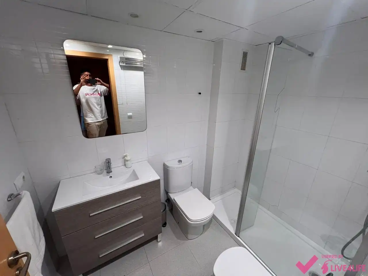 Baño de Piso de alquiler en Valencia con Aire acondicionado y Amueblado