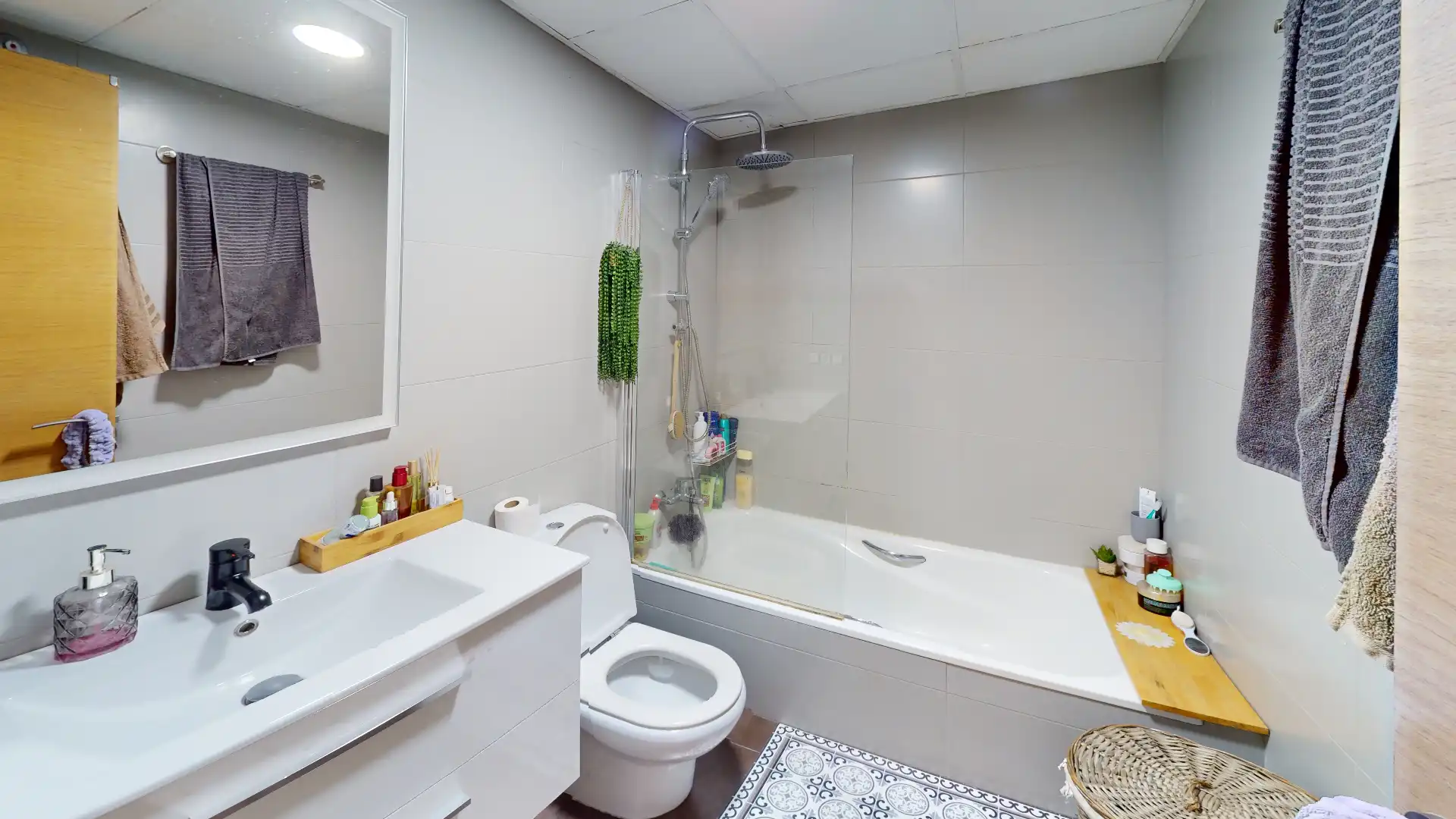 Bathroom of Flat for sale in Roquetas de Mar  with Air Conditioner, Heating and Private garden