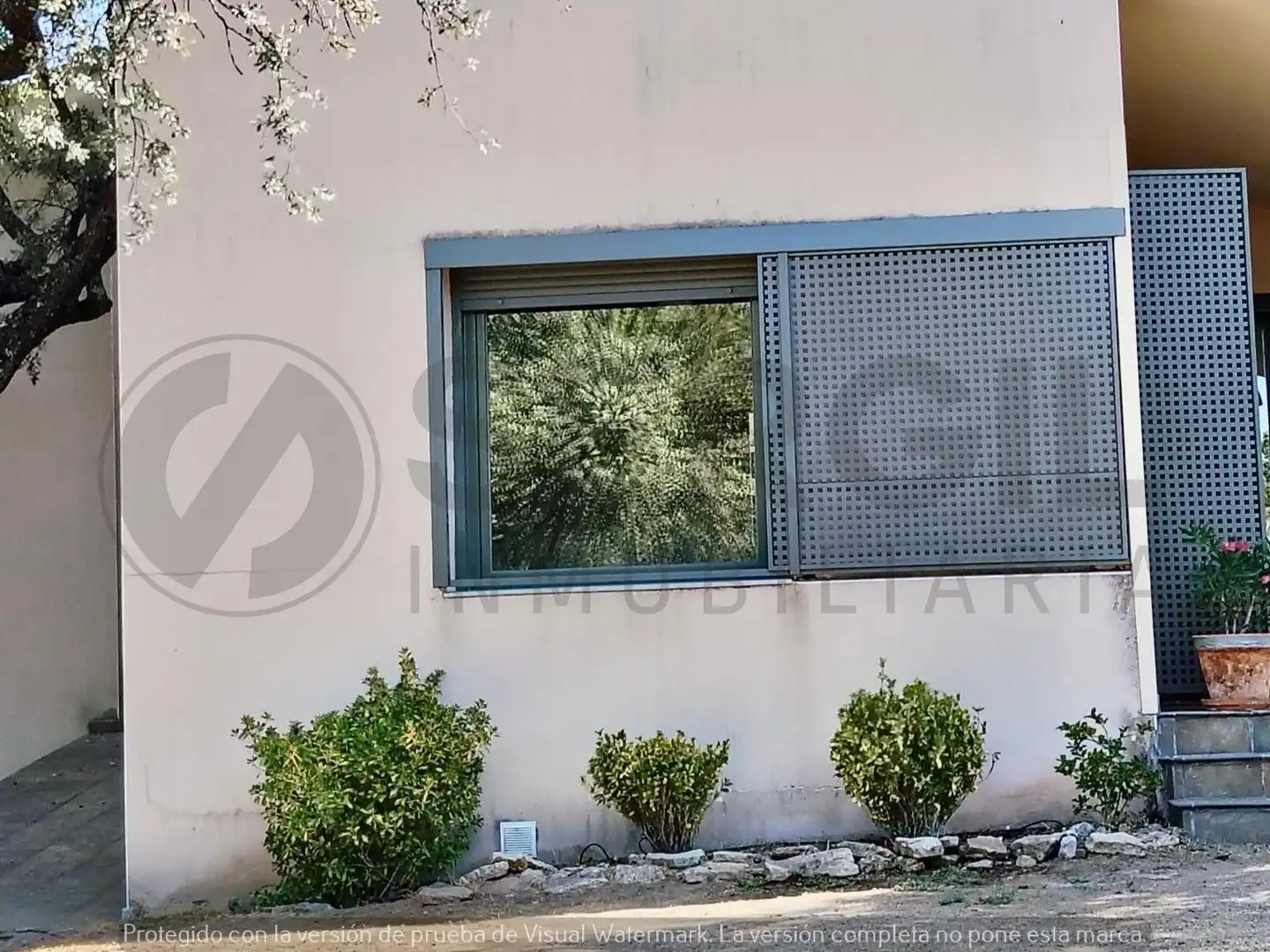 Vista exterior de Casa o xalet en venda en Navas de Riofrío amb Calefacció, Jardí privat i Traster