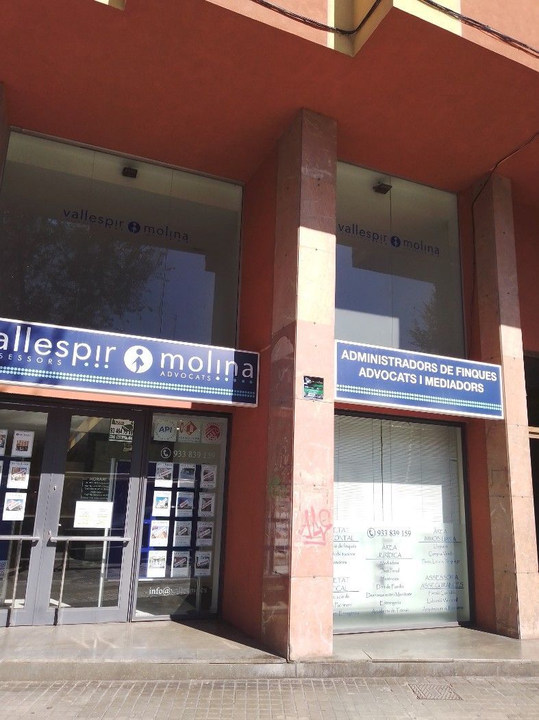 Office to rent in Badalona  with Air Conditioner