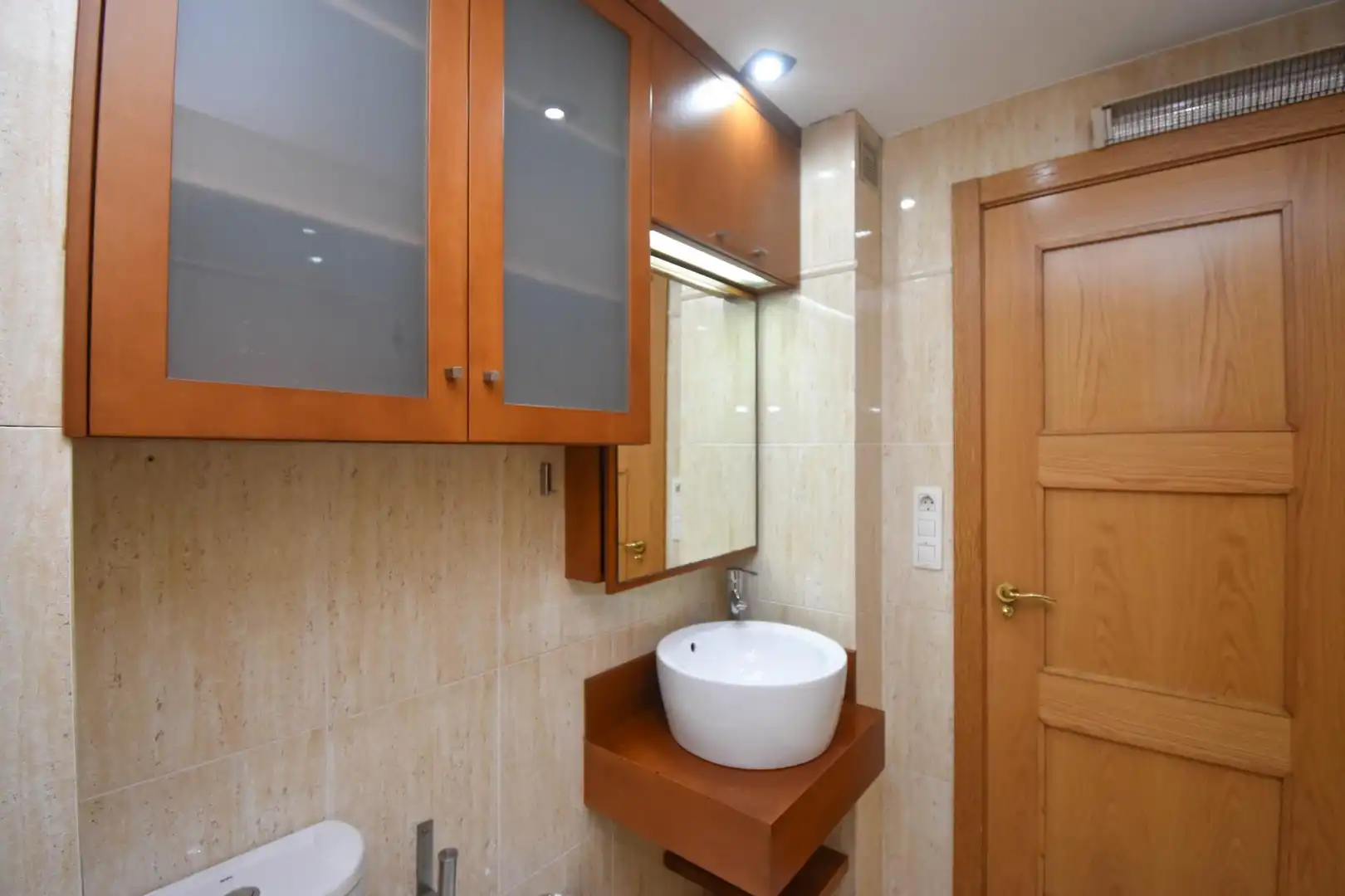 Badezimmer von Wohnung zur Miete in Cambre  mit Heizung