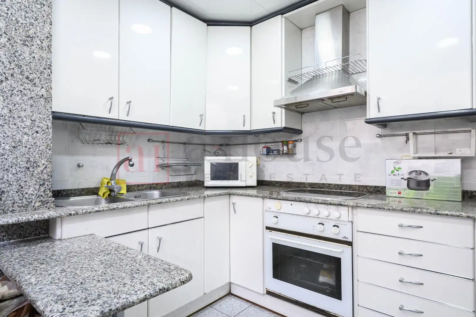 Appartamento con terrazza in vendita a Calle CANTABRIA, imagen 11