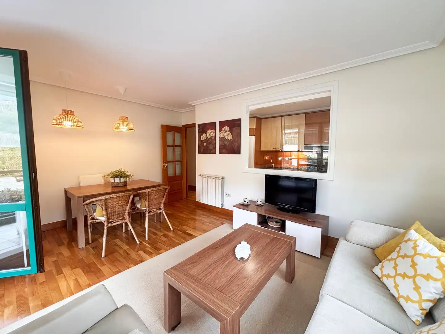 Wohnzimmer von Wohnung zum Verkauf in Hondarribia mit Heizung, Abstellraum und Schwimmbad