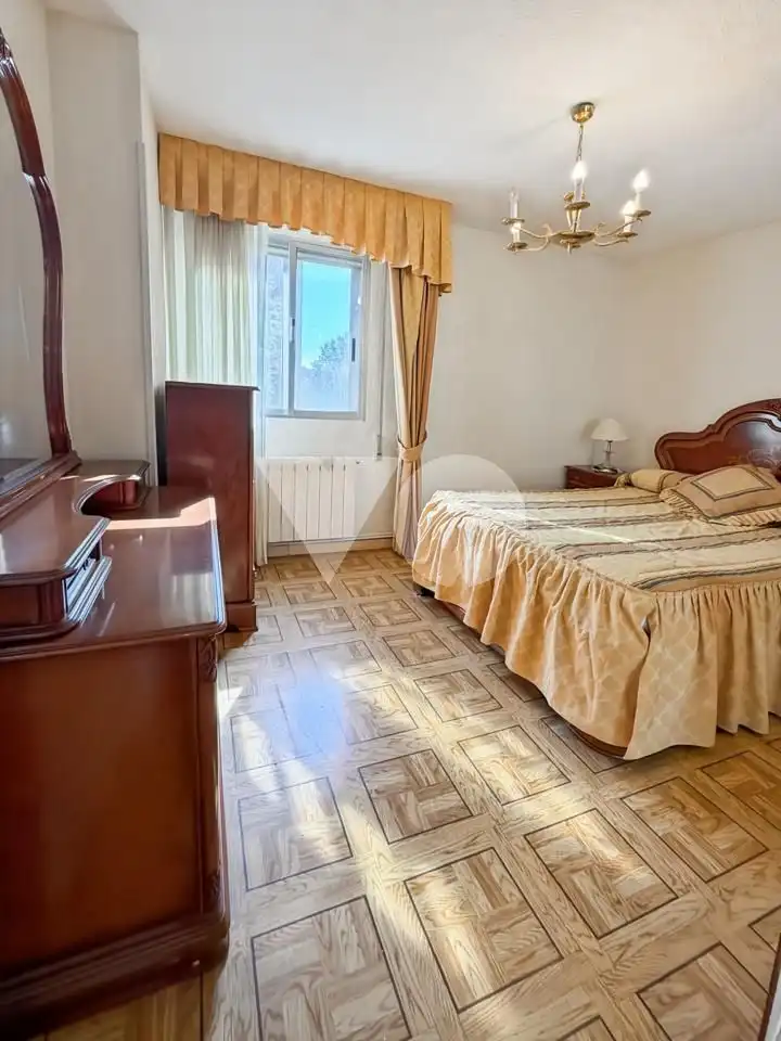 Habitación de Piso en venta en Madrid con Calefacción y Terraza