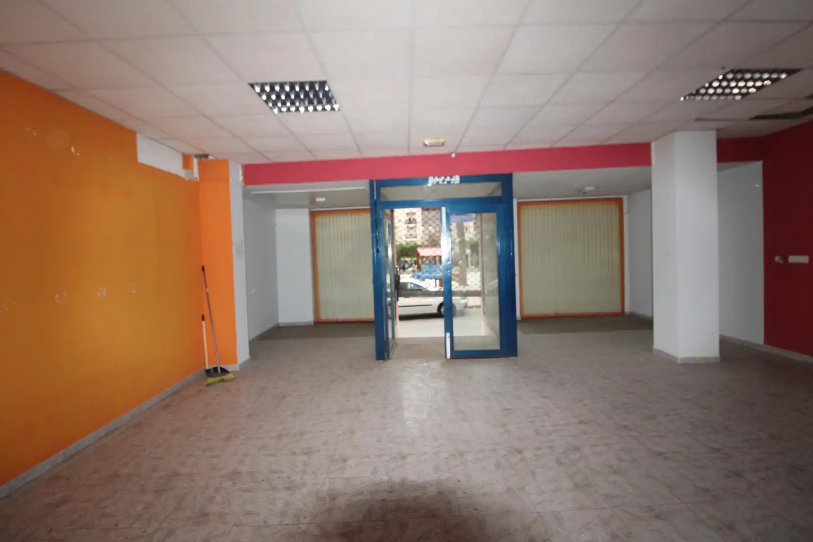 Local de alquiler en El Ejido