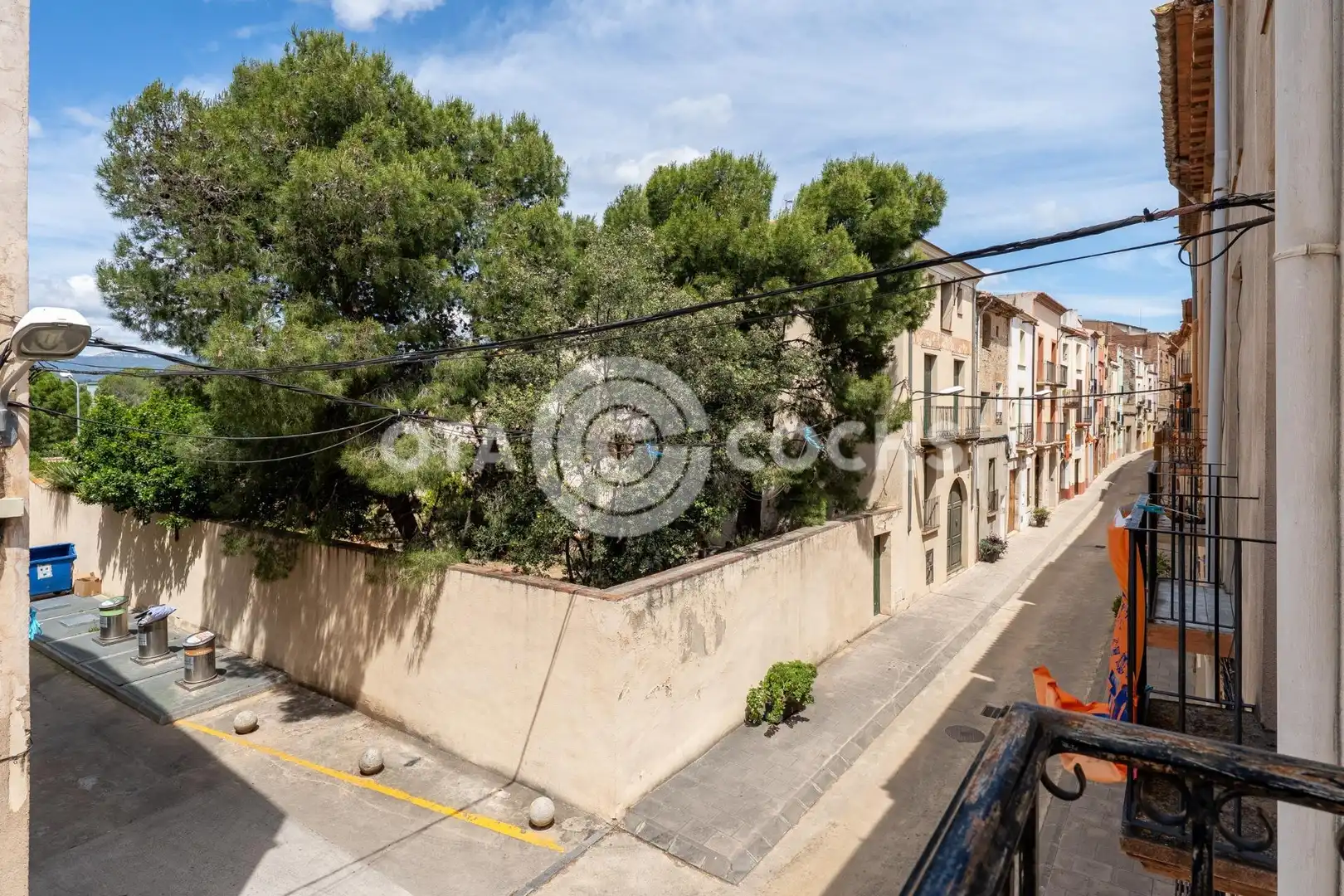 Casa adosada en venda a Carrer D' AVALL, Montbrió del Camp
