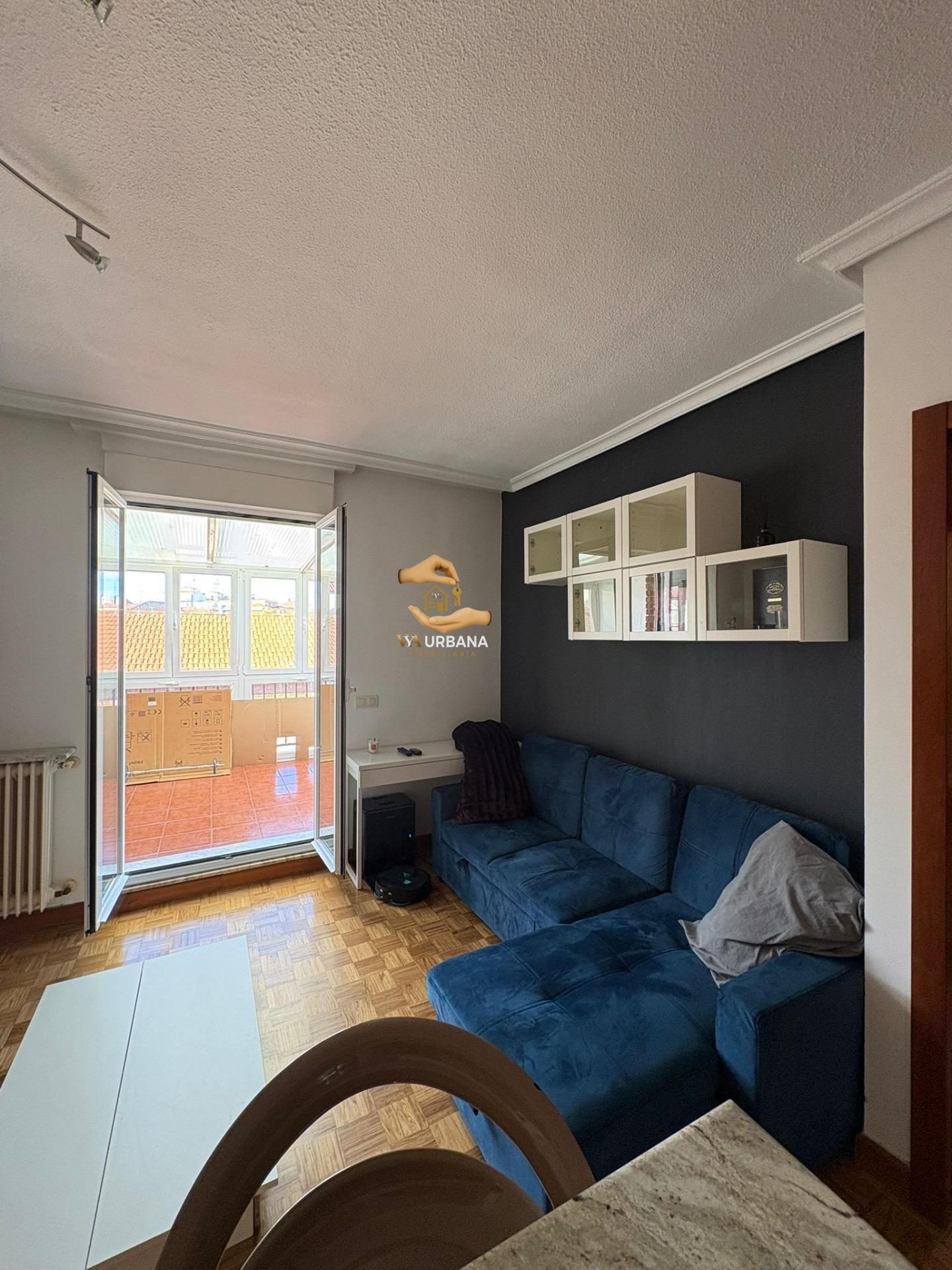 Sala de estar de Apartamento de alquiler en Salamanca Capital con Terraza, Trastero y Amueblado