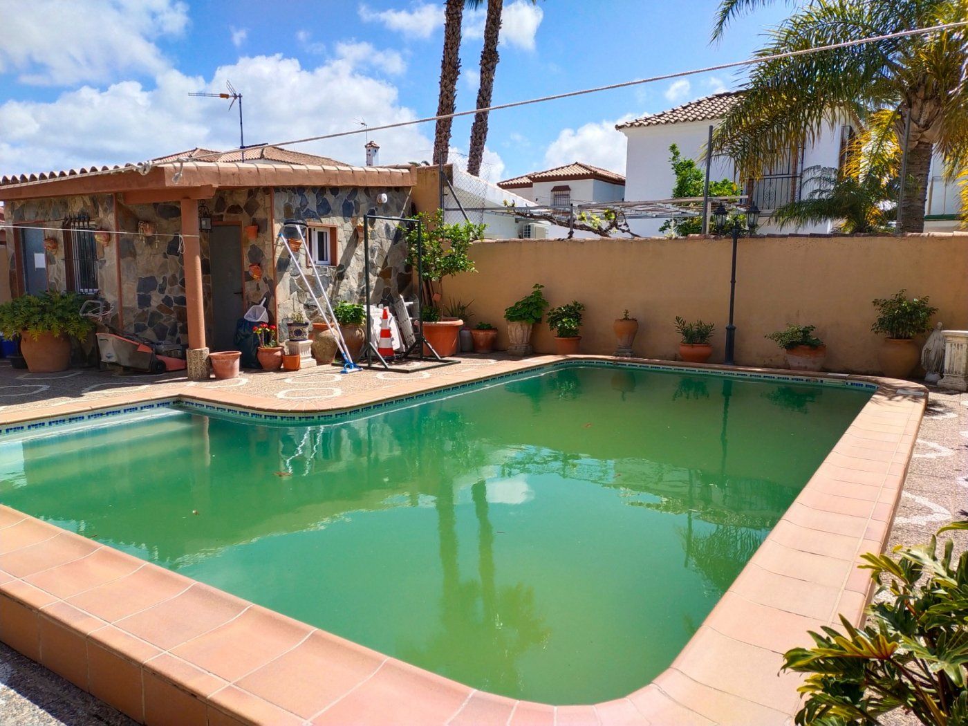 Piscina de Casa o xalet en venda en Chiclana de la Frontera amb Traster i Piscina