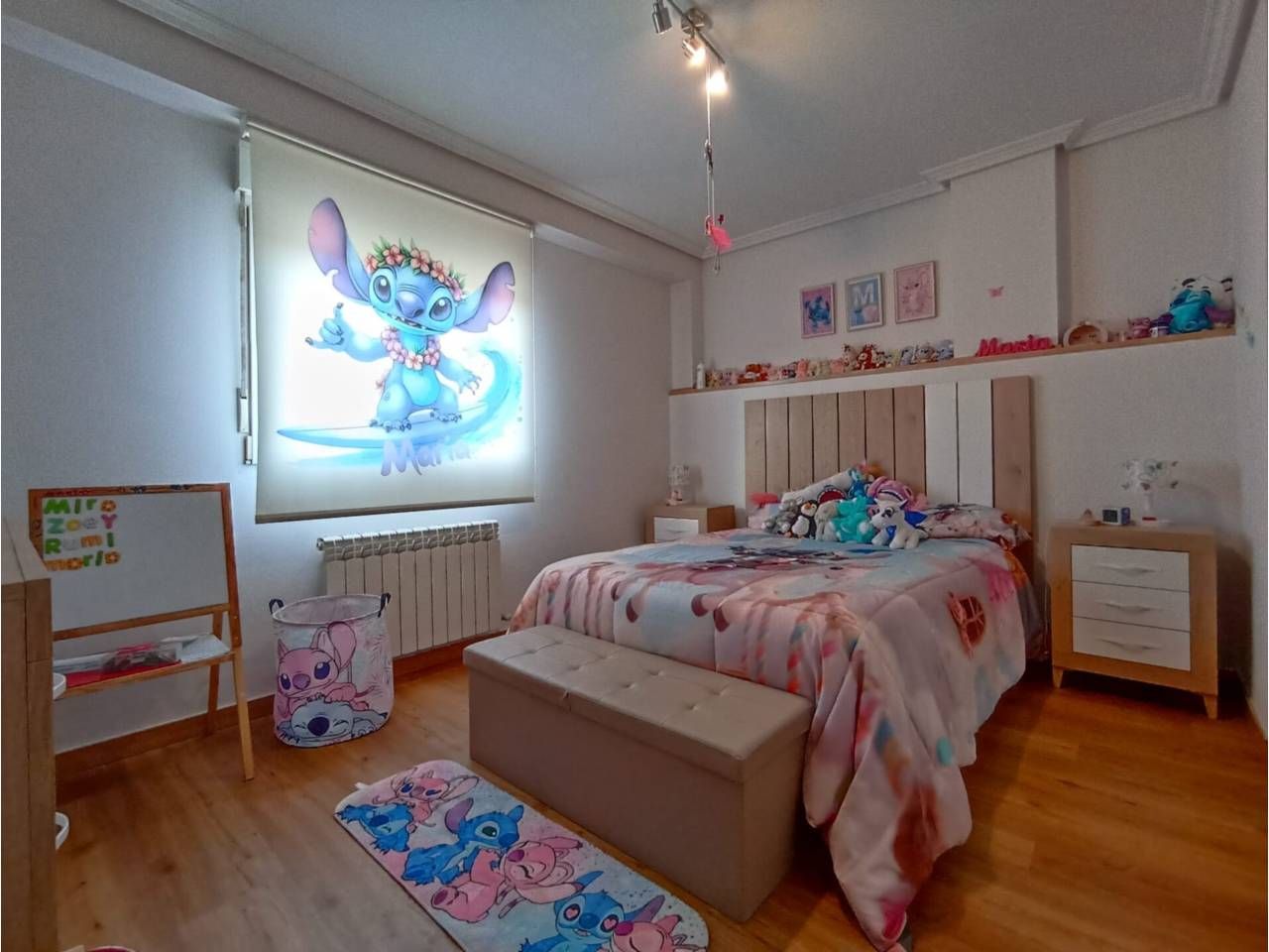 Habitación de Casa adosada en venta en Villalbilla de Burgos con Calefacción y Terraza