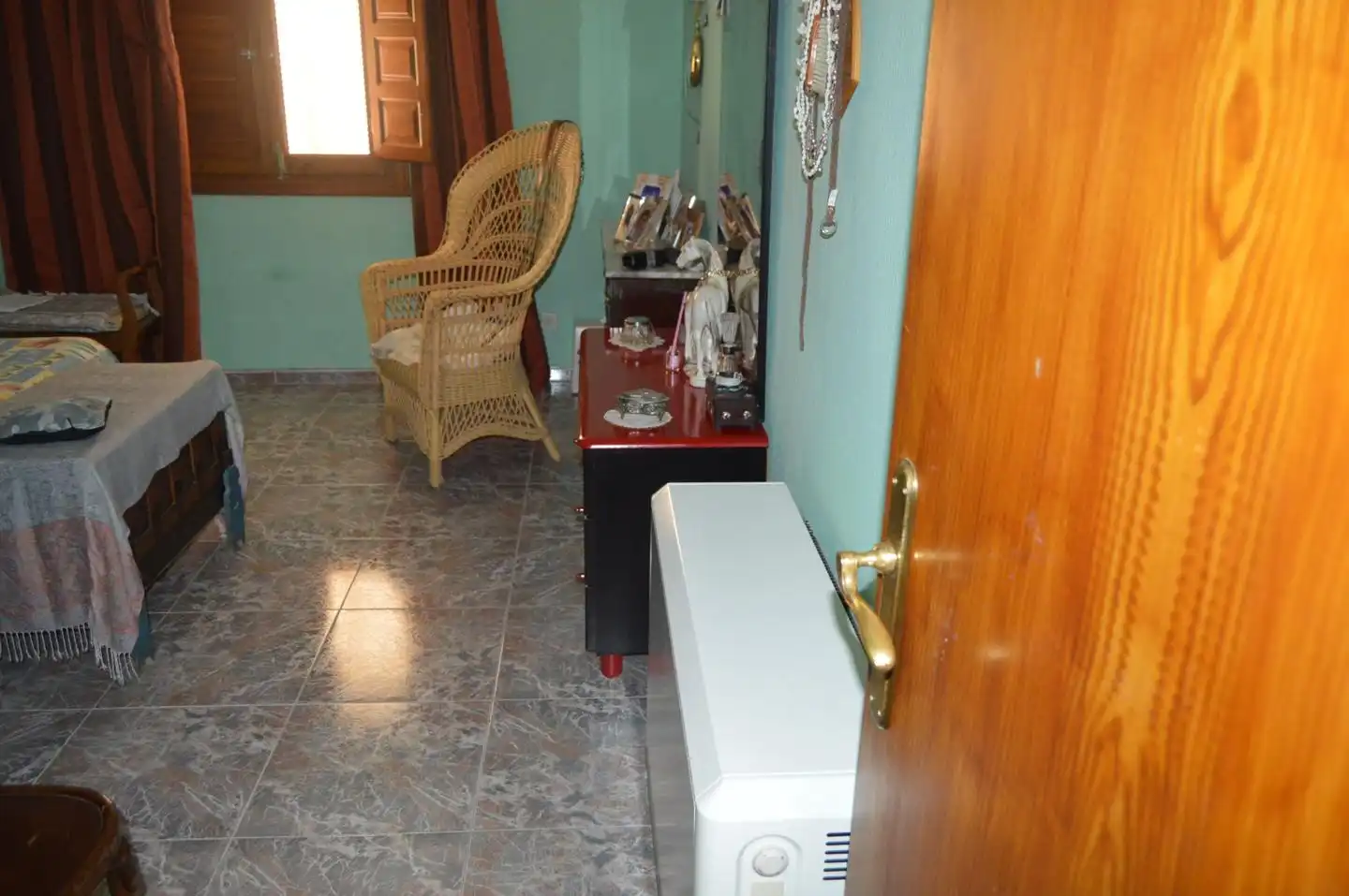 Houses for sale in Huete  with Furnished