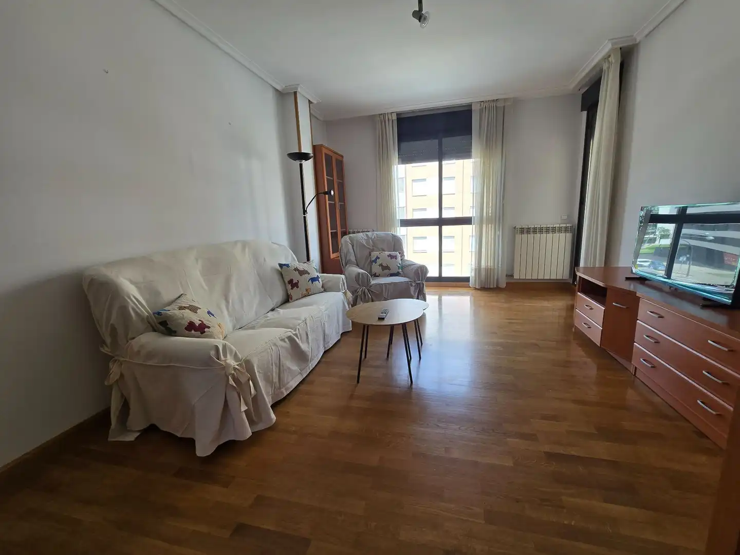 Sala de estar de Piso de alquiler en  Logroño con Calefacción, Terraza y Trastero
