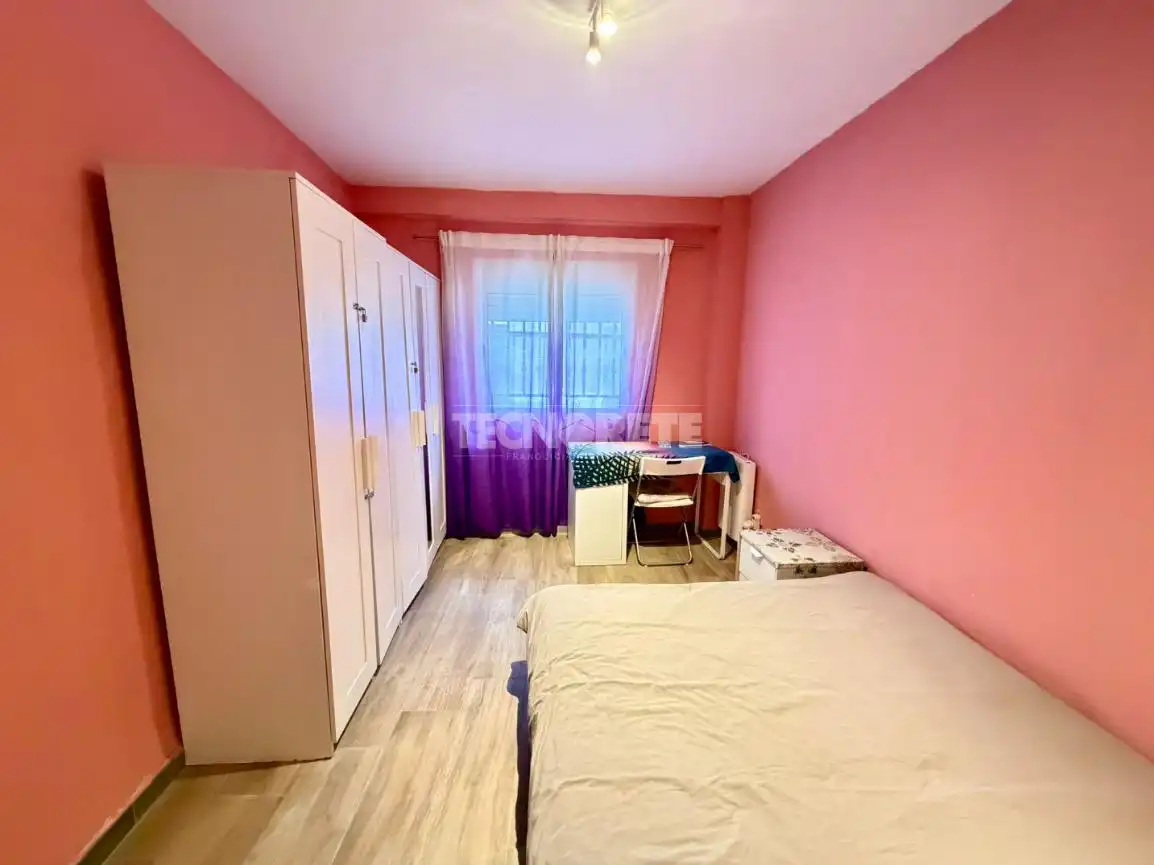 Habitación de Piso en venta en Madrid con Aire acondicionado y Calefacción