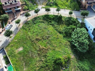 Wohnbaugrundstück zum Verkauf in Carrer de l'Esquerda
