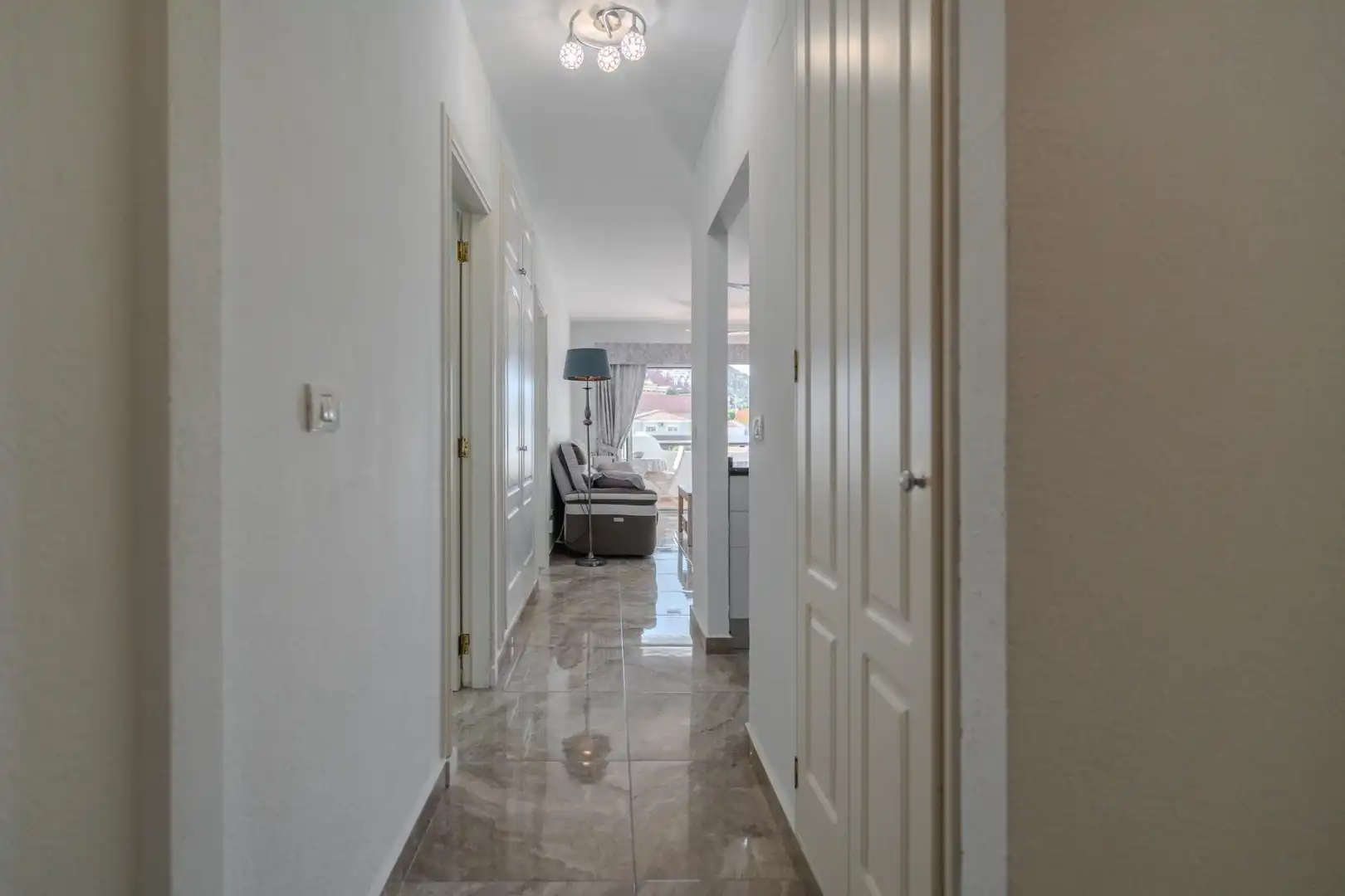 Apartamento en venta en Adeje con Terraza, Amueblado y Piscina comunitaria