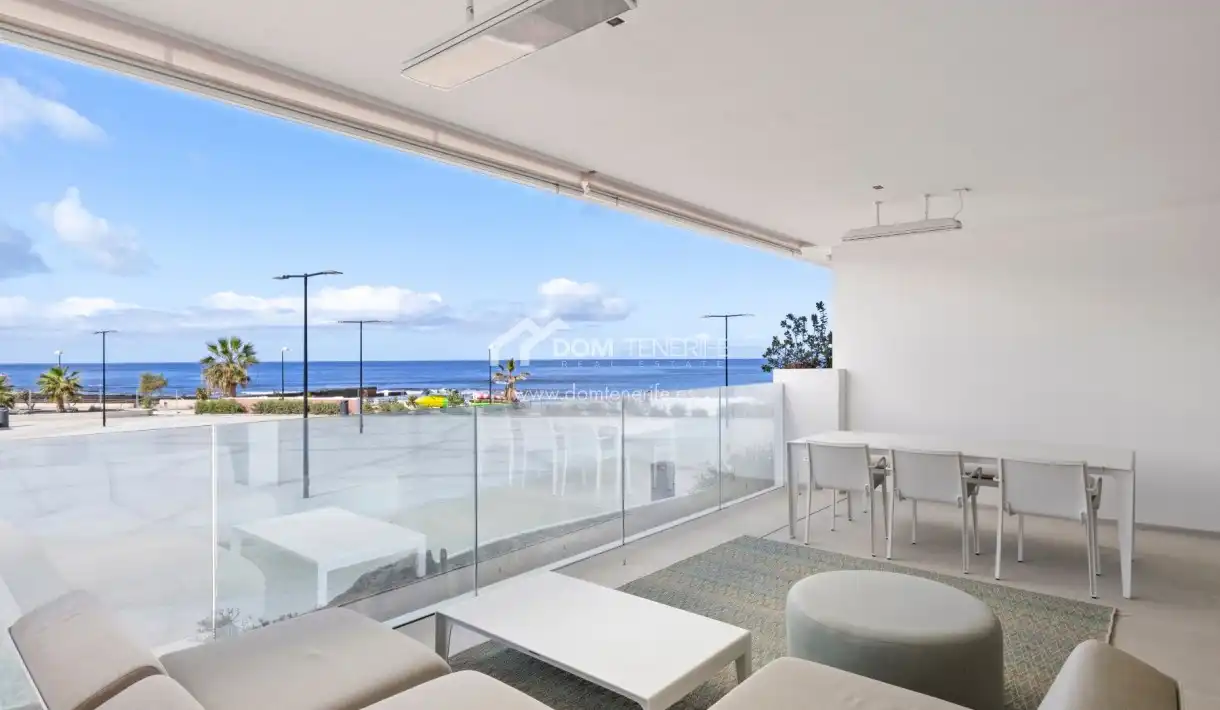Flat with pool for sale in Palm - Mar