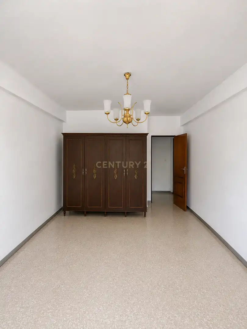 Habitación de Edificio en venta en Valencia de Alcántara