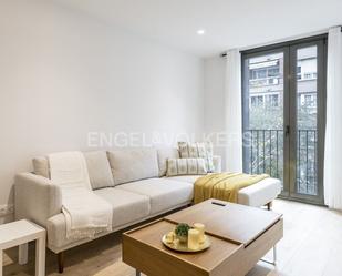 Sala d'estar de Apartament de lloguer en  Barcelona Capital amb Aire condicionat, Calefacció i Parquet