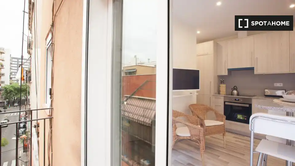 Terrasse von Wohnung zur Miete in Barcelona mit Klimaanlage, Heizung und Möbliert