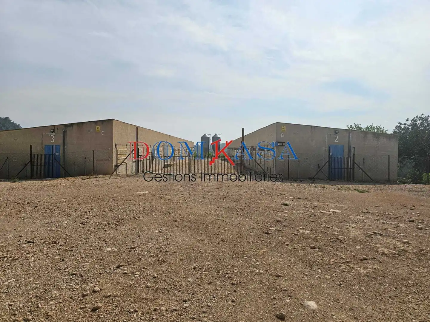 Exterior view of Industrial buildings for sale in Xerta