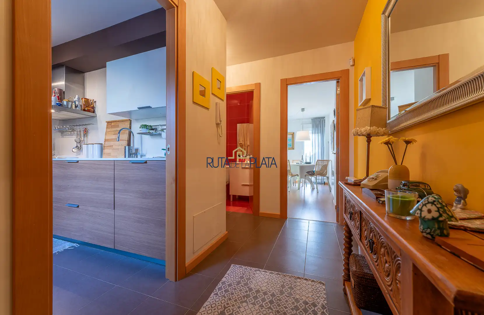 Casa adosada en venta en Roales con Calefacción, Jardín privado y Alarma