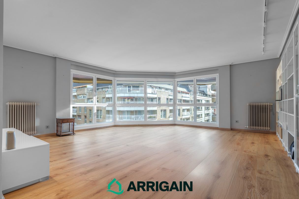 Flat for sale in Donostia - San Sebastián   with Heating, Terrace and Storage room